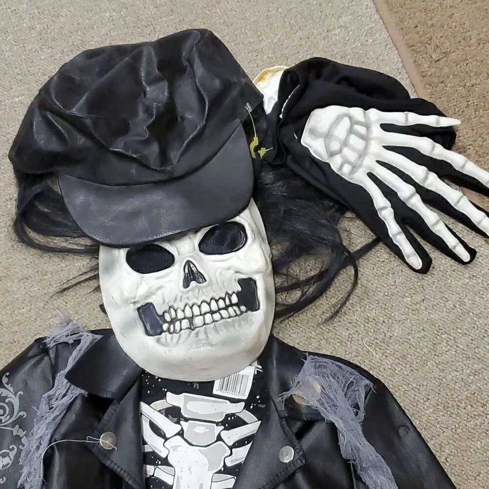 ‎Rot n Rocker, rock n roll zombie costume